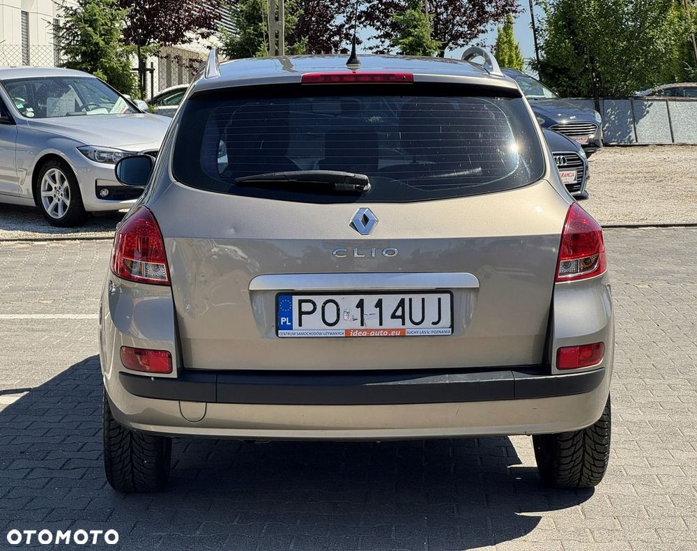 Renault Clio - 6