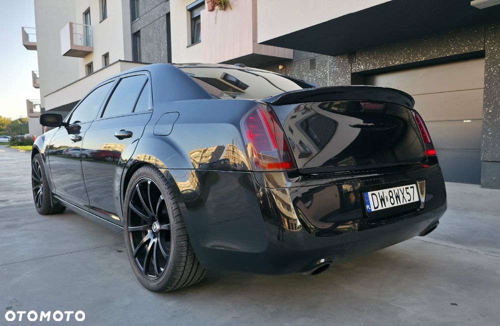 Chrysler 300C - 8