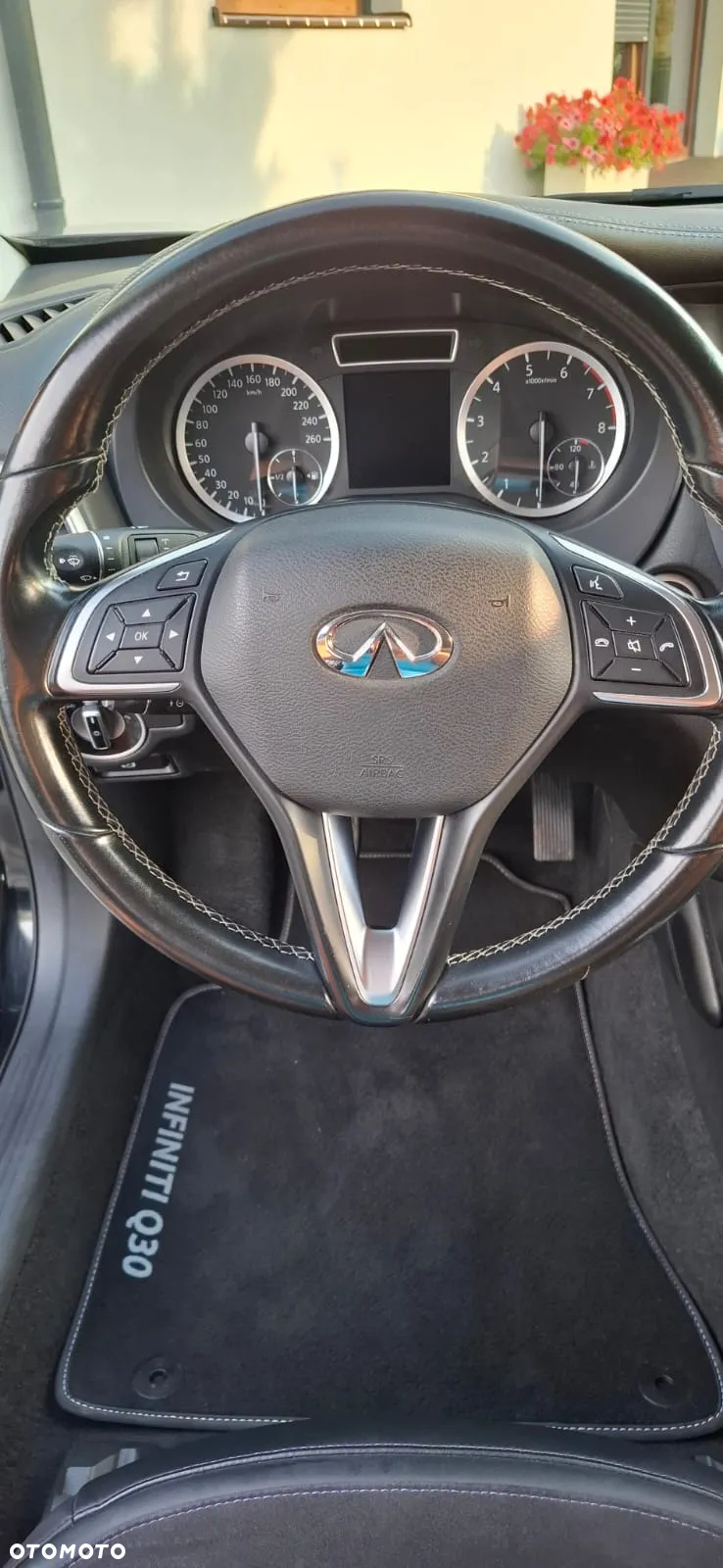 Infiniti Q30 1.6t Premium - 20