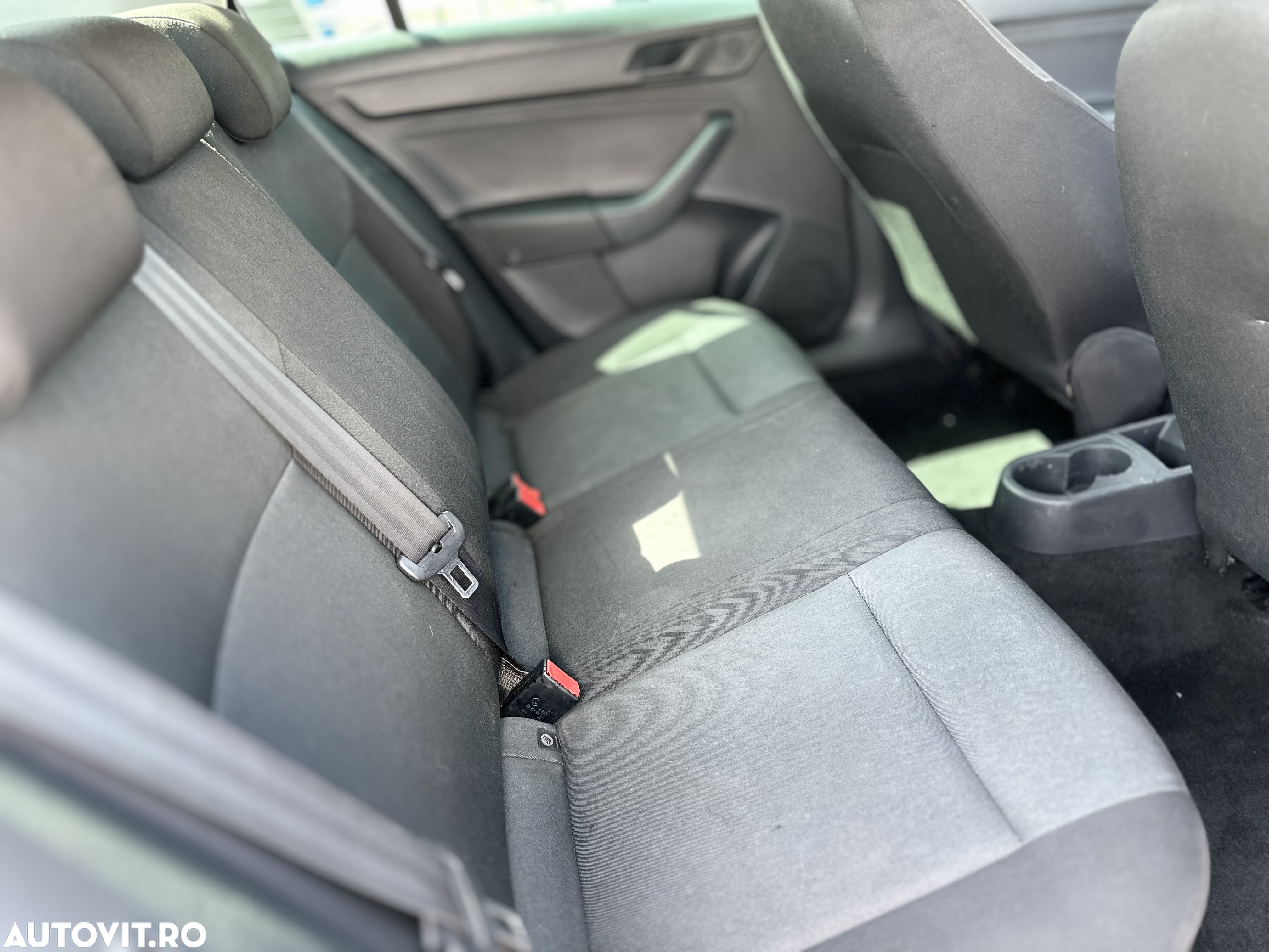 Skoda RAPID 1.2 MPI Active - 7
