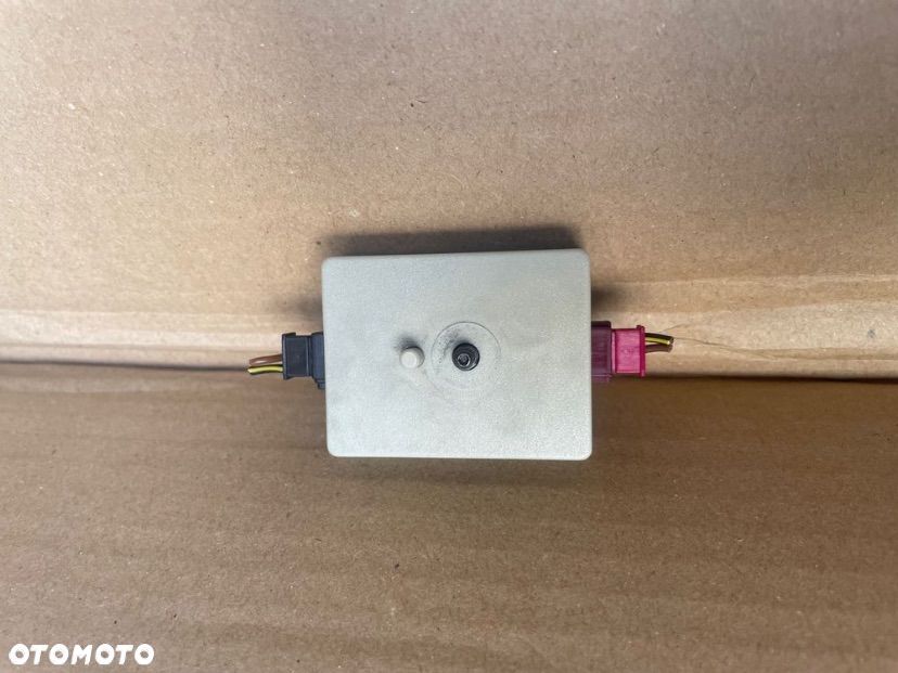 6932644 wzmacniacz anteny bmw 3 e90 e91 e81 e82 e87e84 e70 e71 - 2