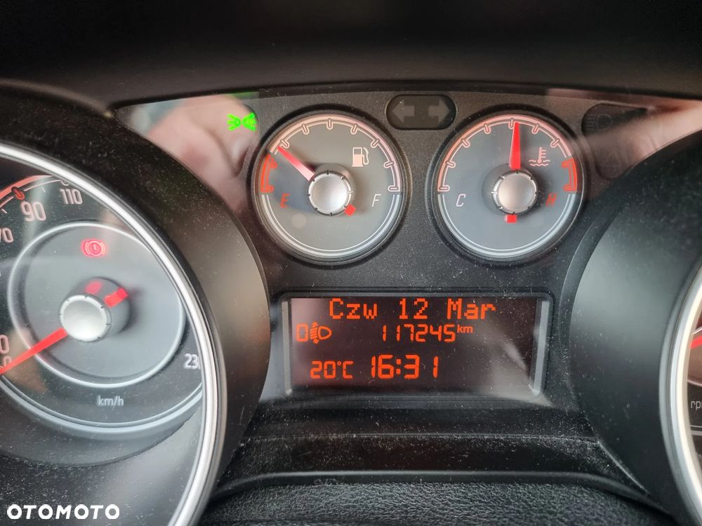 Fiat Punto 1.4 Easy S&S - 11