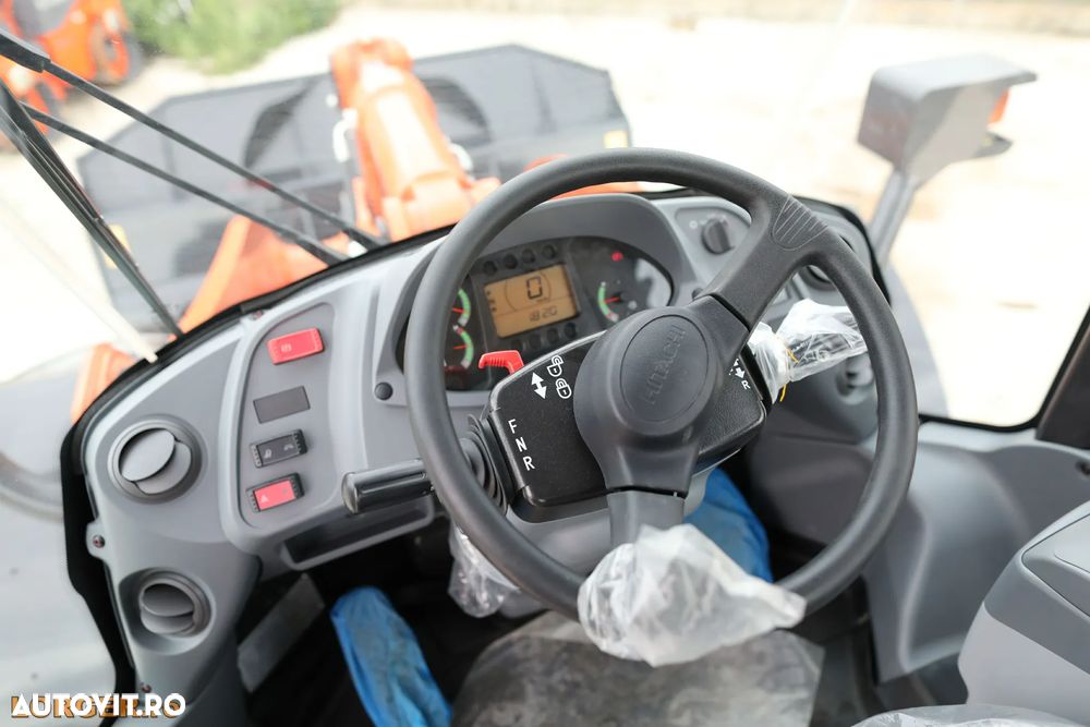 Hitachi ZW220-5A, An 2025, Made in Japan - 15