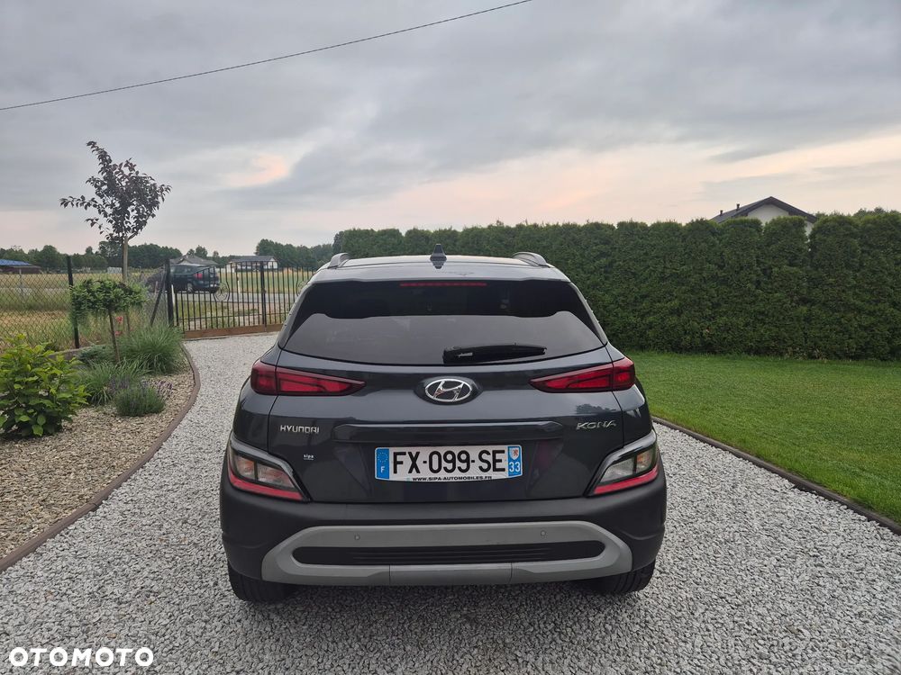 Hyundai Kona - 8