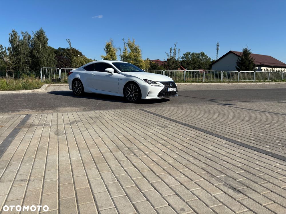 Lexus RC 200t / 300 F Sport - 10