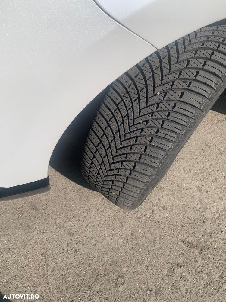 Mitsubishi Outlander - 8