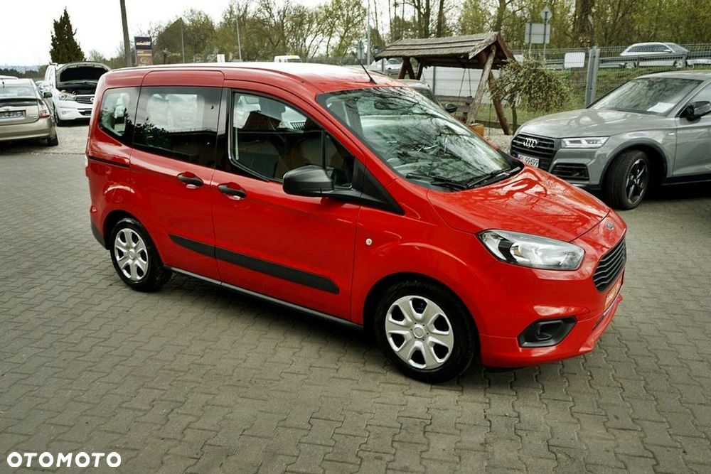 Ford Transit Courier - 3