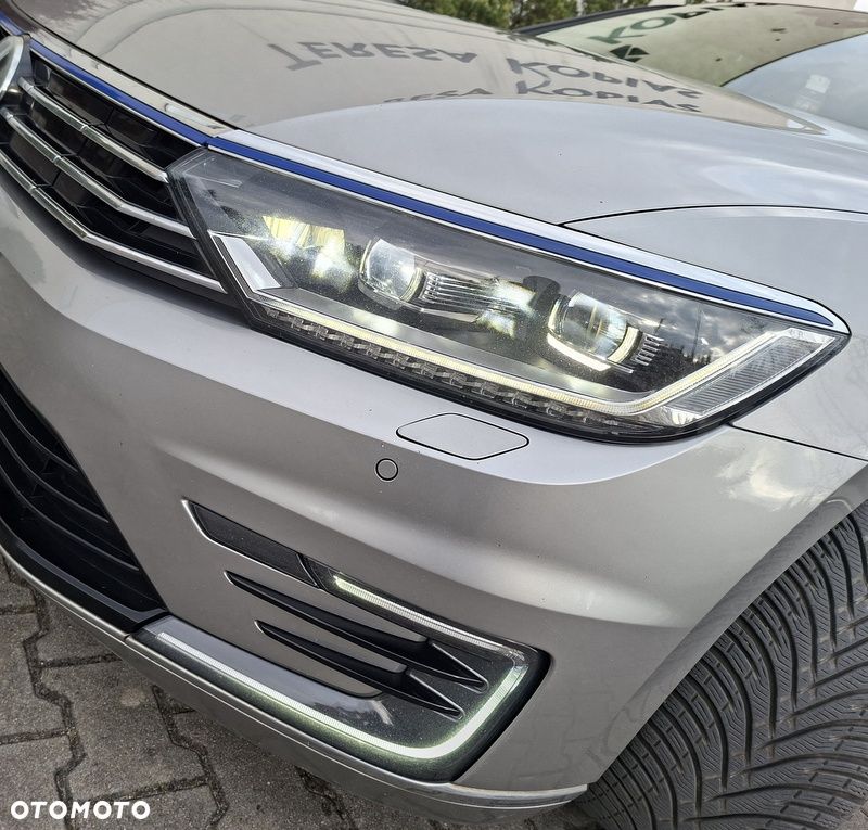 Volkswagen Passat - 26