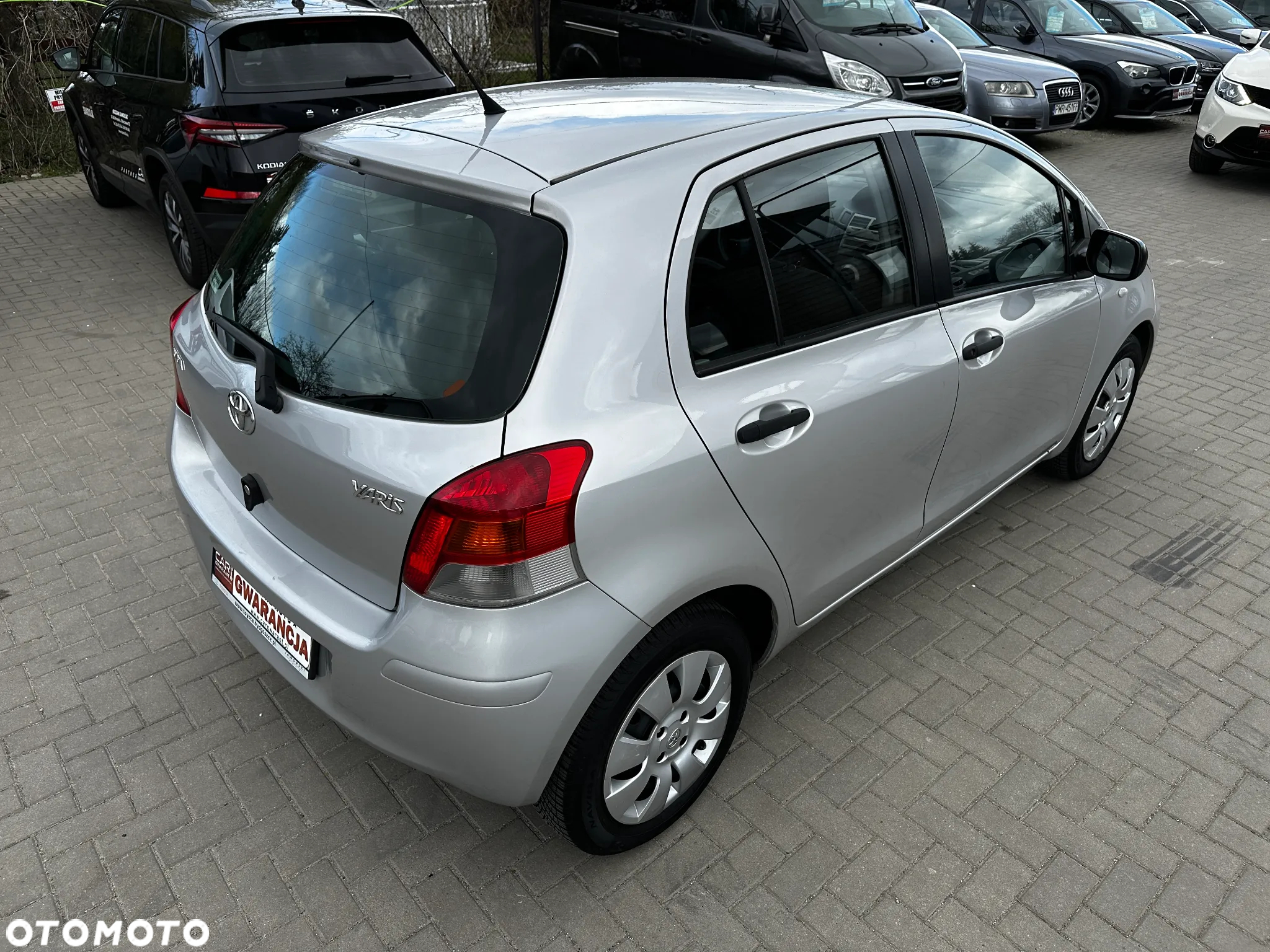 Toyota Yaris - 32