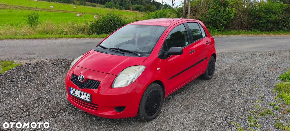 Toyota Yaris 1.3 Terra Gold - 1