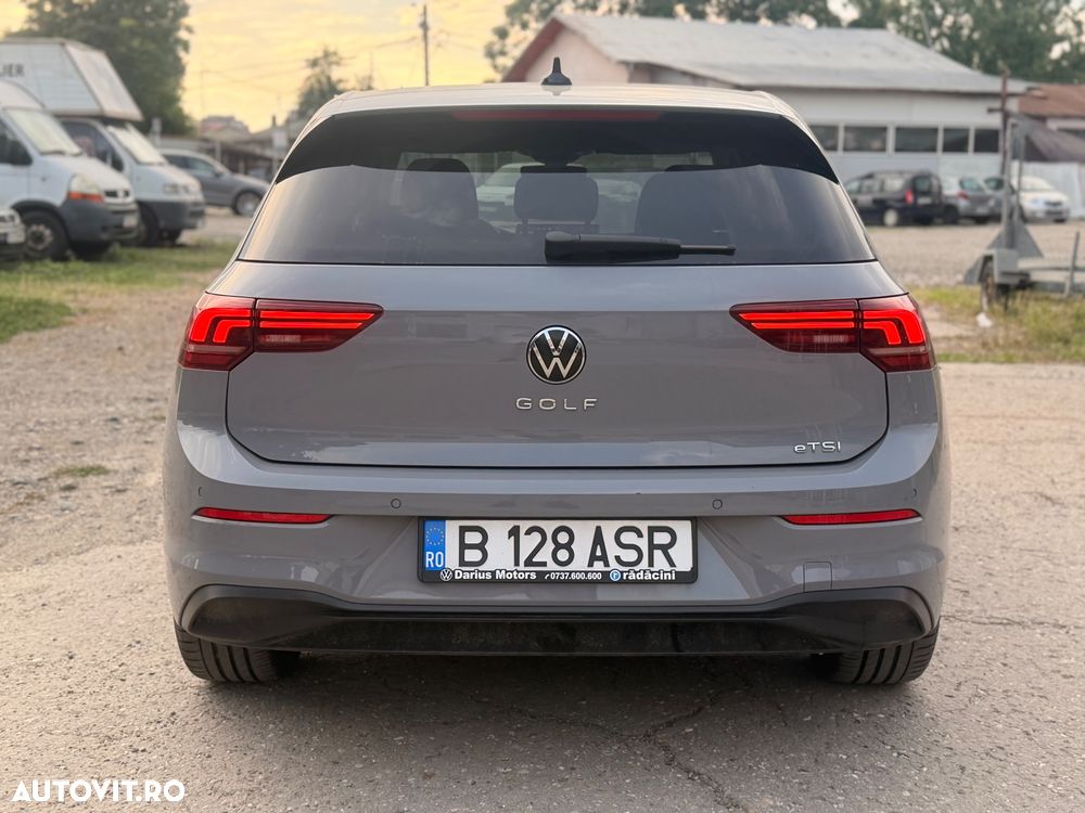VOLKSWAGEN Golf 2024 — imagine 3