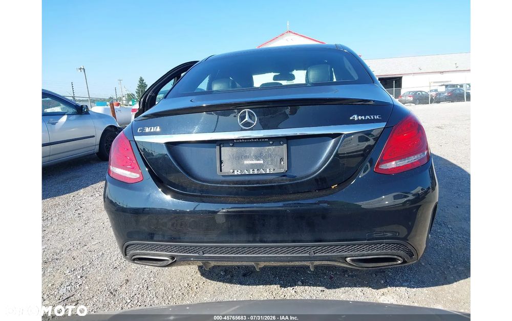 Mercedes-Benz Klasa C 300 7G-TRONIC AMG Line - 6