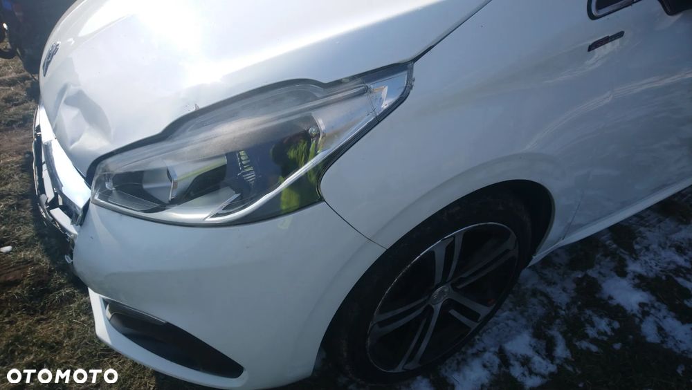 Peugeot 208 1.6 BlueHDi Active S&S - 13