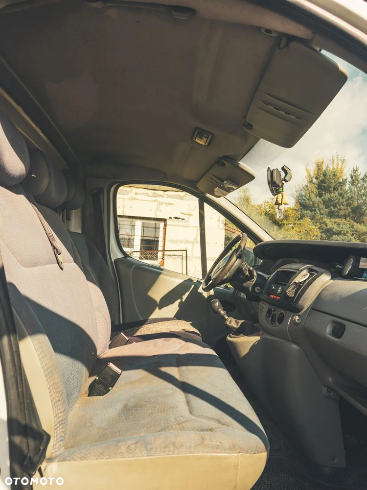 Renault Trafic - 14