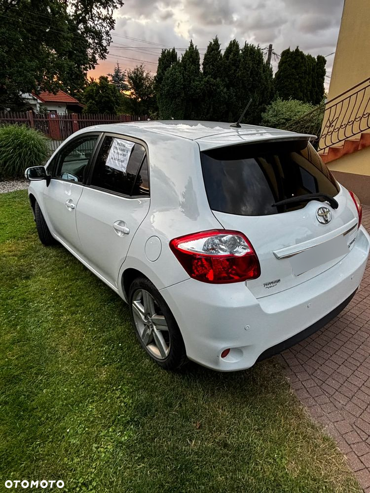 Toyota Auris 1.8 Prestige - 5