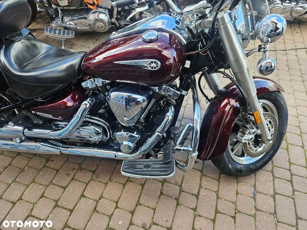 Yamaha Road Star - 12