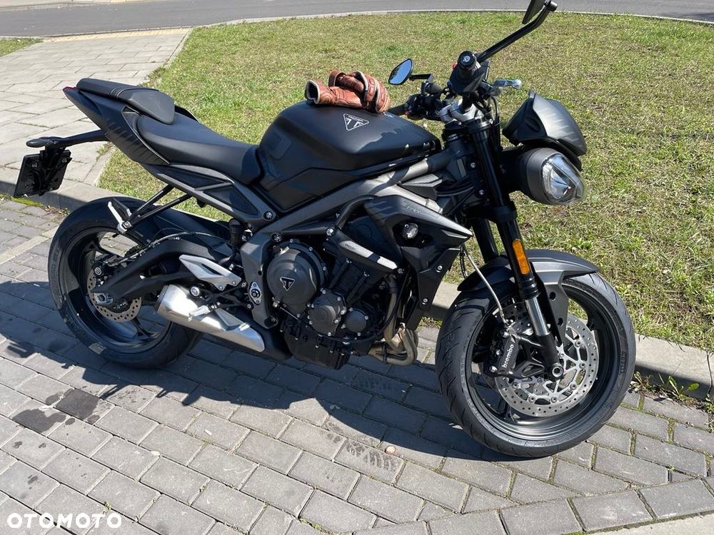 Triumph Street Triple - 6