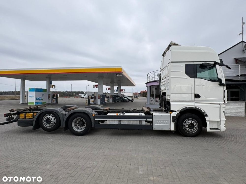MAN TGX 26.460  XXL -9,6M 24EP NOWA ZABUDOWA+WINDA - 9