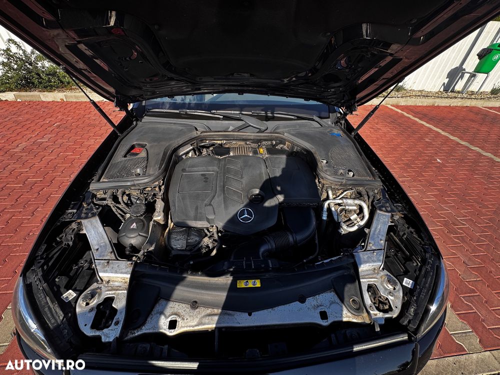 Mercedes-Benz E 220 d Aut. - 8