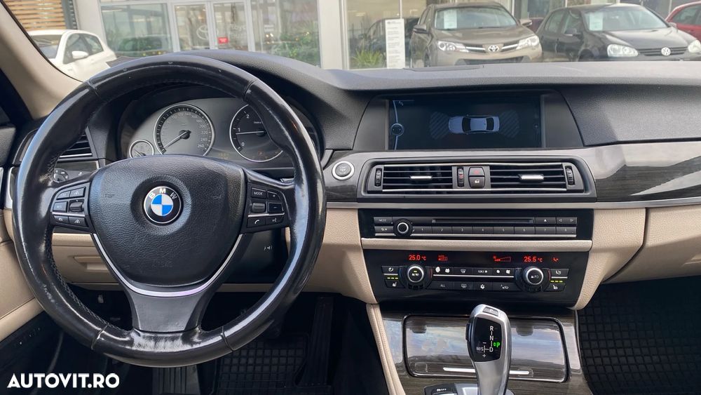 BMW Seria 5 530d Sport-Aut. - 8