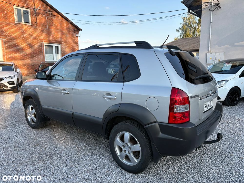 Hyundai Tucson 2.0 CRDi VGT 2WD GLS - 7