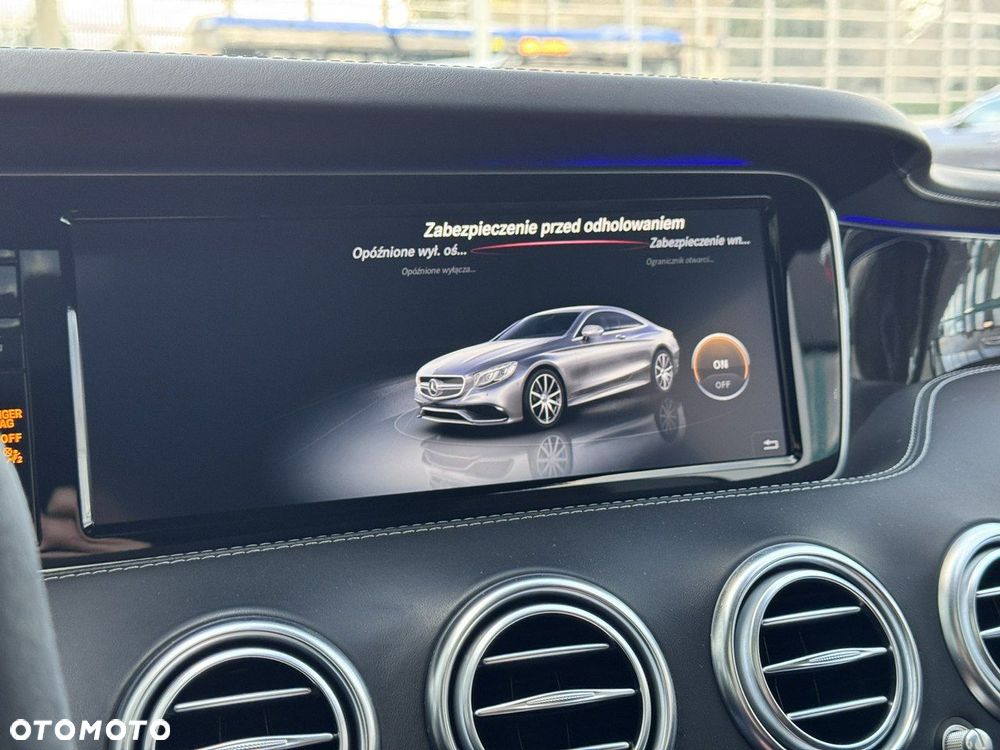 Mercedes-Benz Klasa S 63 AMG Coupe 4-Matic - 35