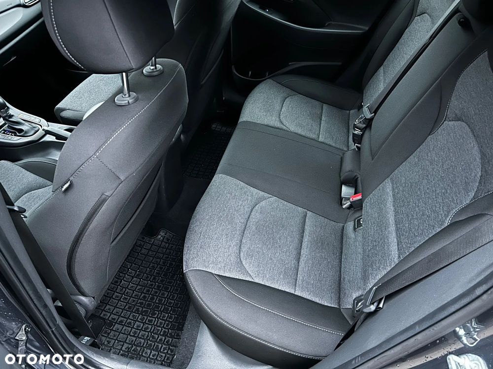 Hyundai i30 1.5 T-GDI 48V-Hybrid DCT Trend - 26