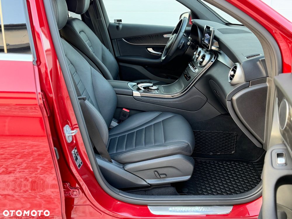 Mercedes-Benz GLC 250 4Matic 9G-TRONIC Exclusive - 11