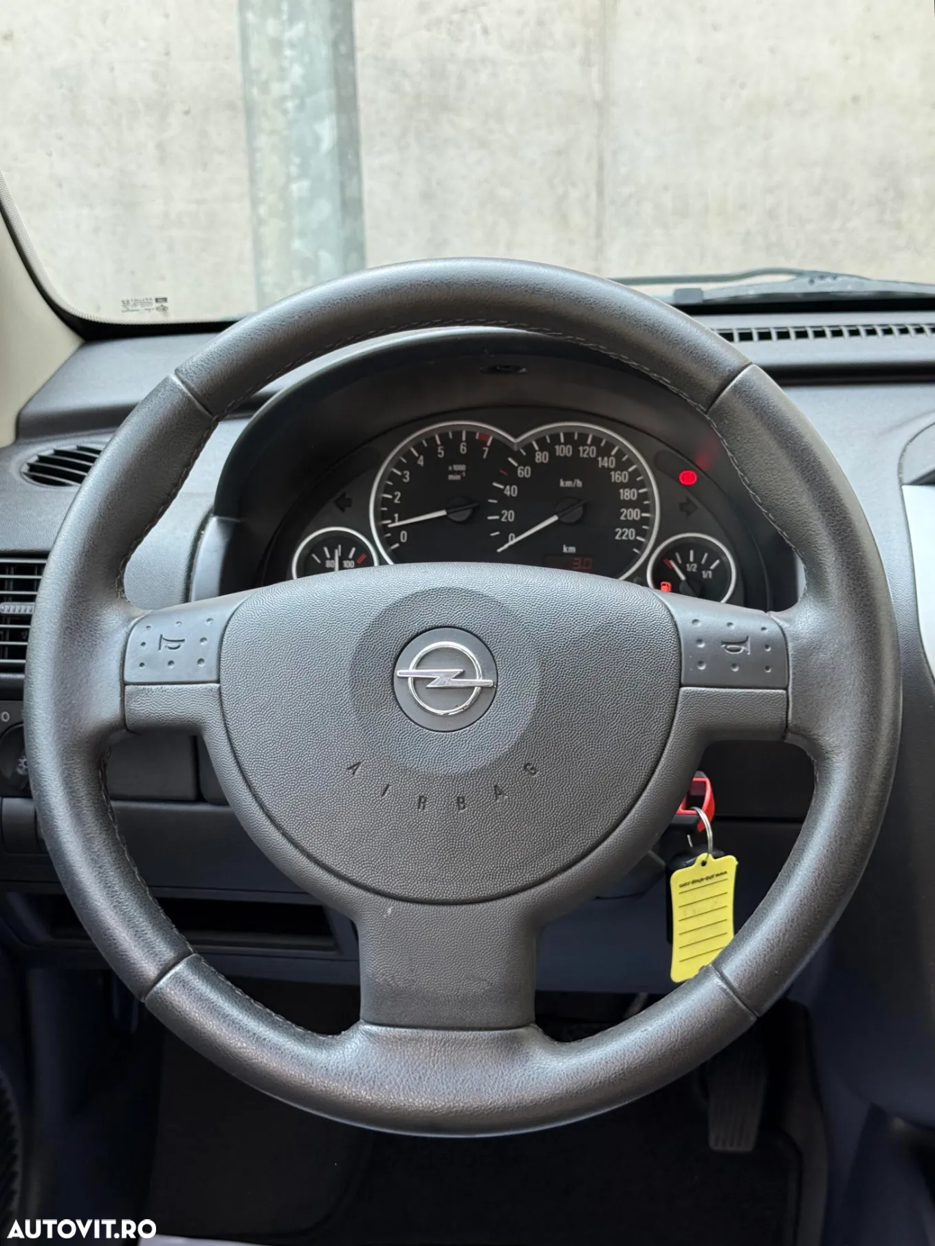 Opel Corsa 1.0 12V Enjoy mit Style Paket - 8