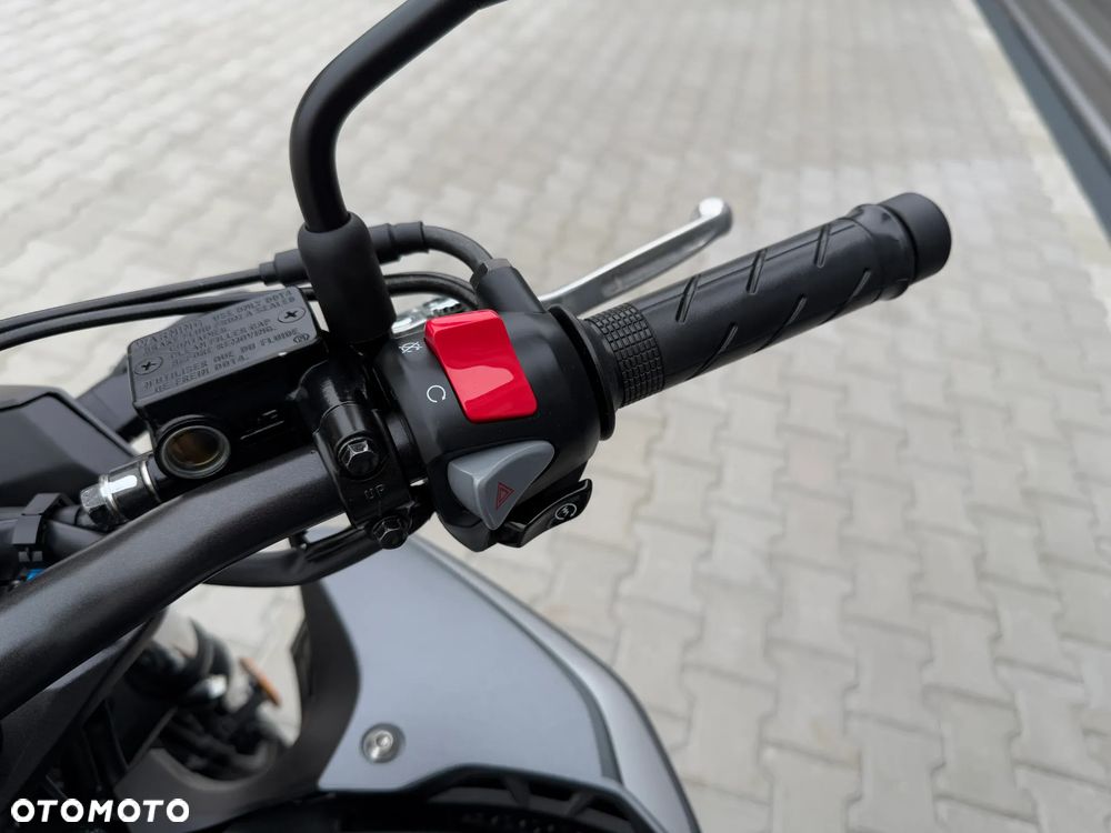 Honda CB - 11