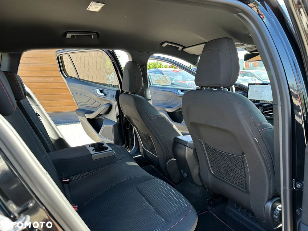 Ford Focus SW - 27