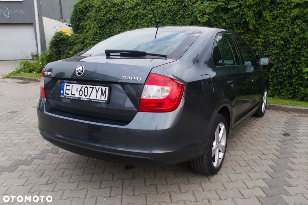 Skoda RAPID 1.2 TSI Style - 4