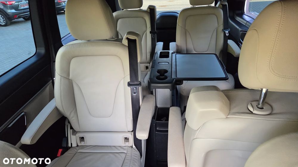 Mercedes-Benz Klasa V 300 d lang 4Matic 9G-TRONIC Avantgarde - 28