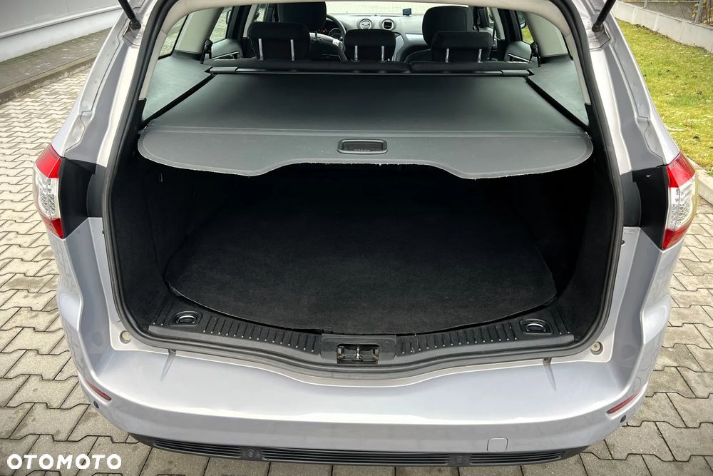 Ford Mondeo 2.0 TDCi Trend - 10