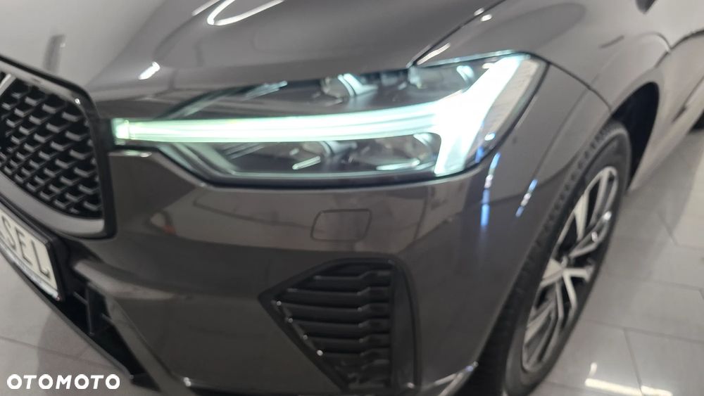 Volvo XC 60 B4 D AWD Plus Dark - 12