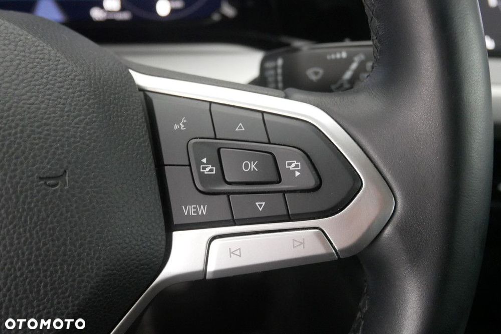 Volkswagen Golf - 21