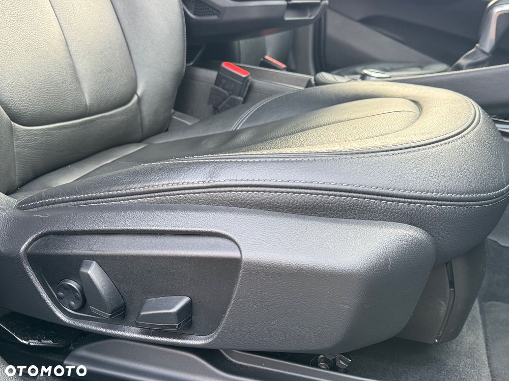 BMW X1 xDrive25i xLine sport - 27