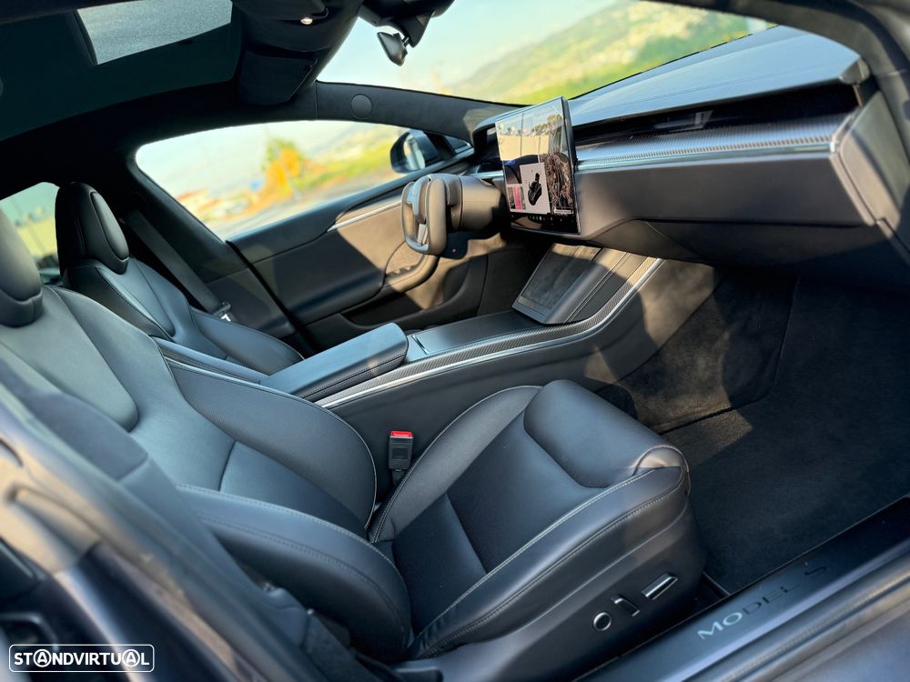 Tesla Model S Plaid AWD - 28