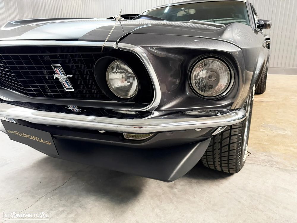 Ford Mustang - 44