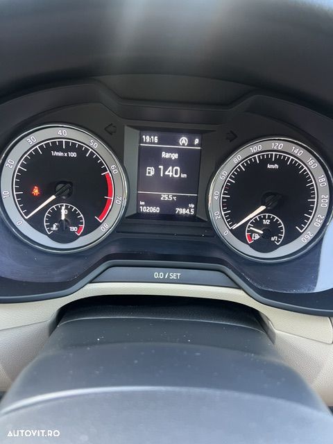 Skoda Octavia 1.4 TSI DSG Ambition - 8
