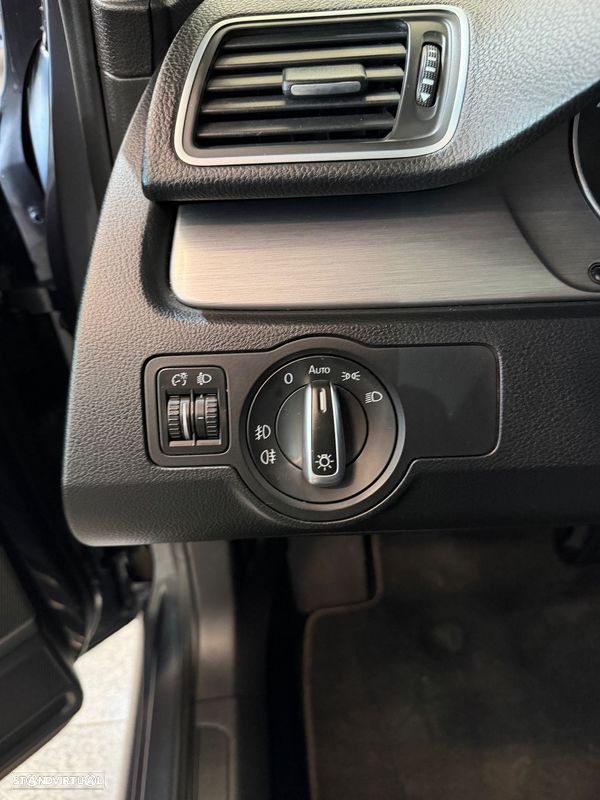 VW Passat Variant 1.6 TDI Trendline - 9