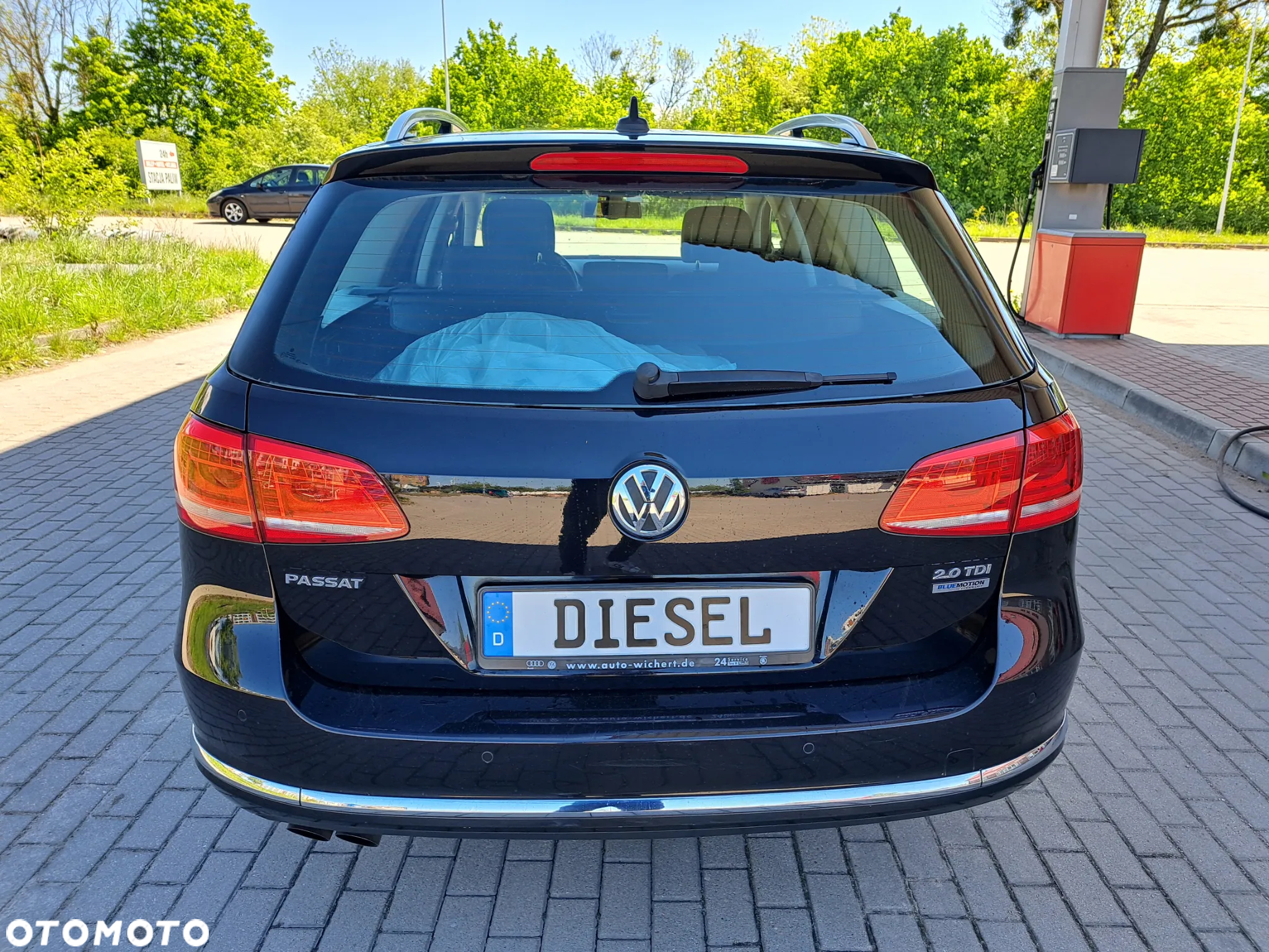Volkswagen Passat - 9