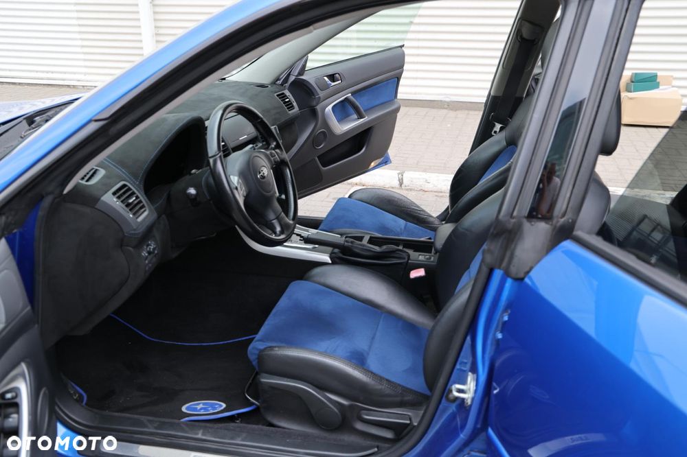 Subaru Legacy - 19