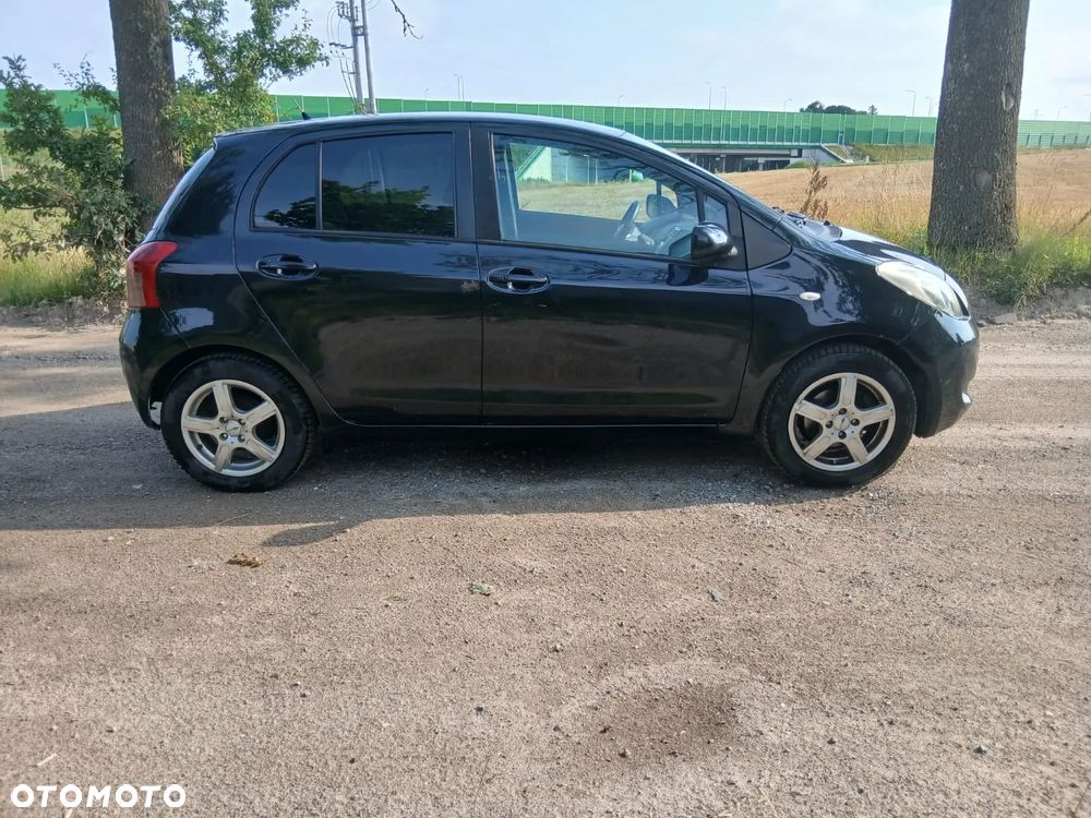 Toyota Yaris 1.3 Luna - 1