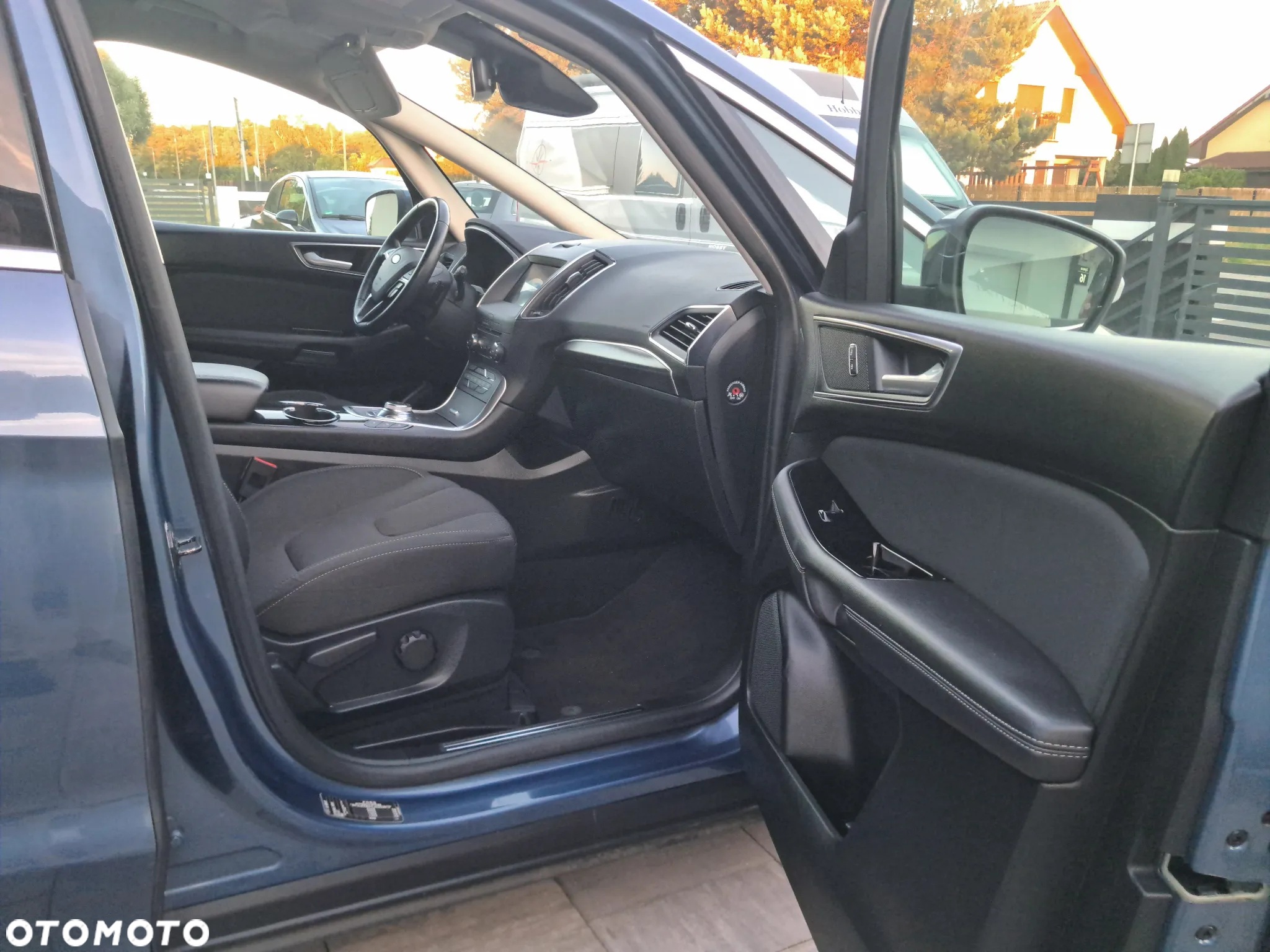 Ford S-Max - 19