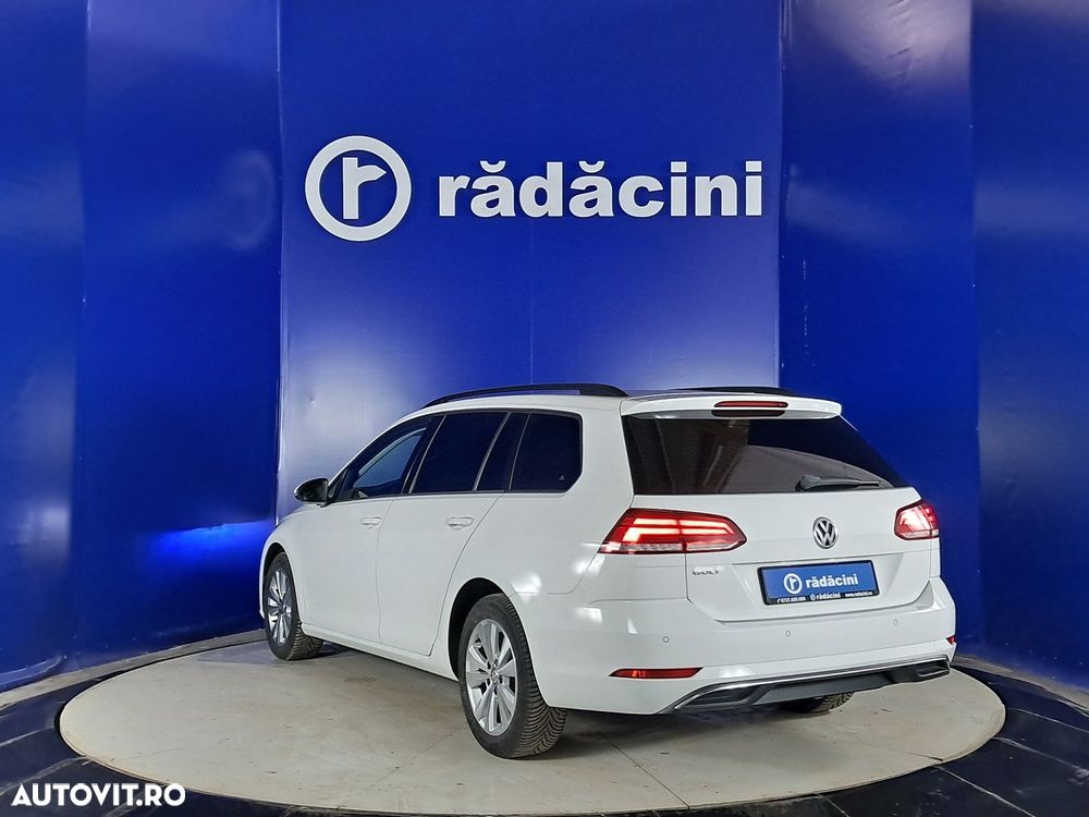 Volkswagen Golf - 21