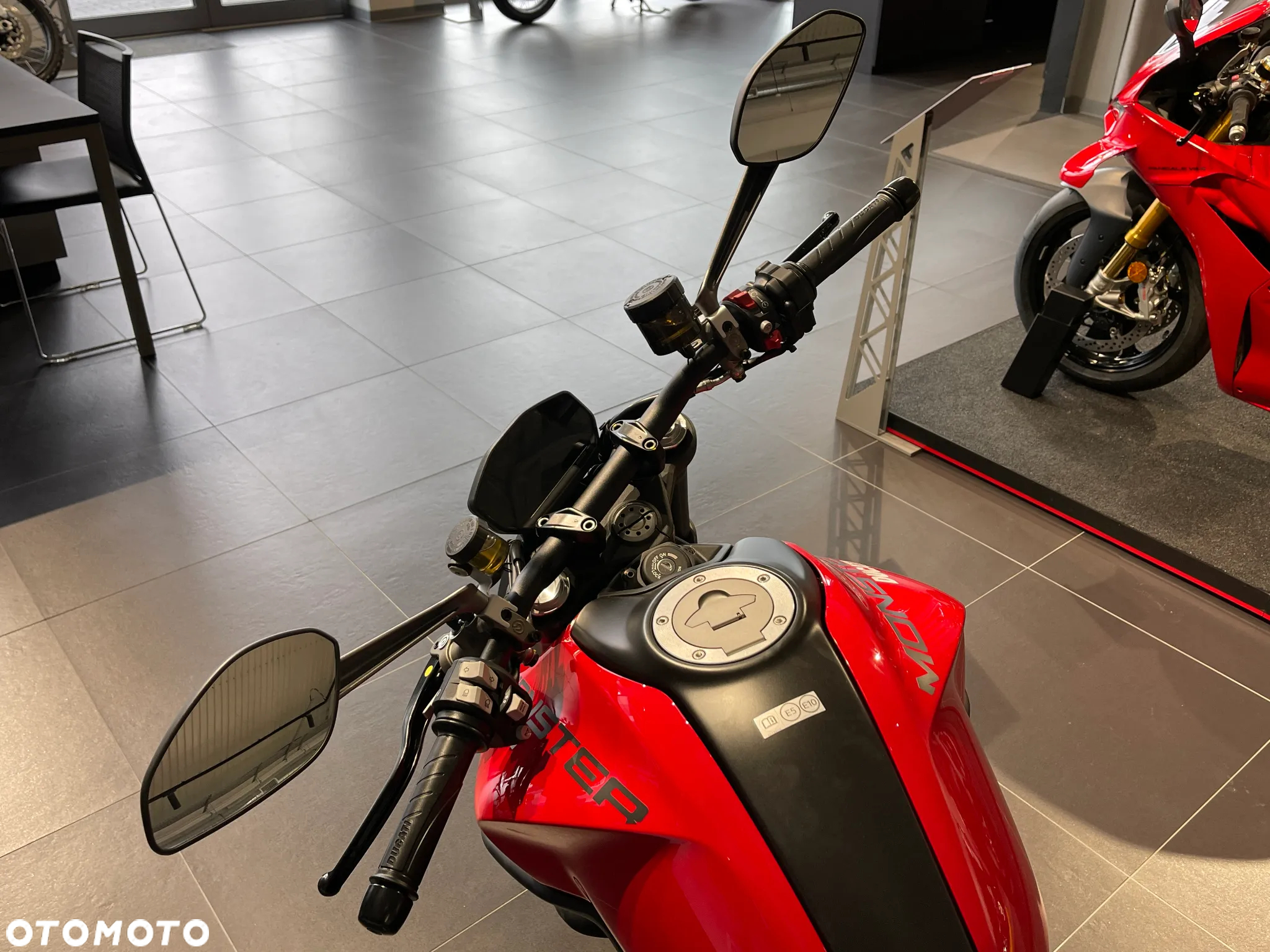 Ducati Monster - 12