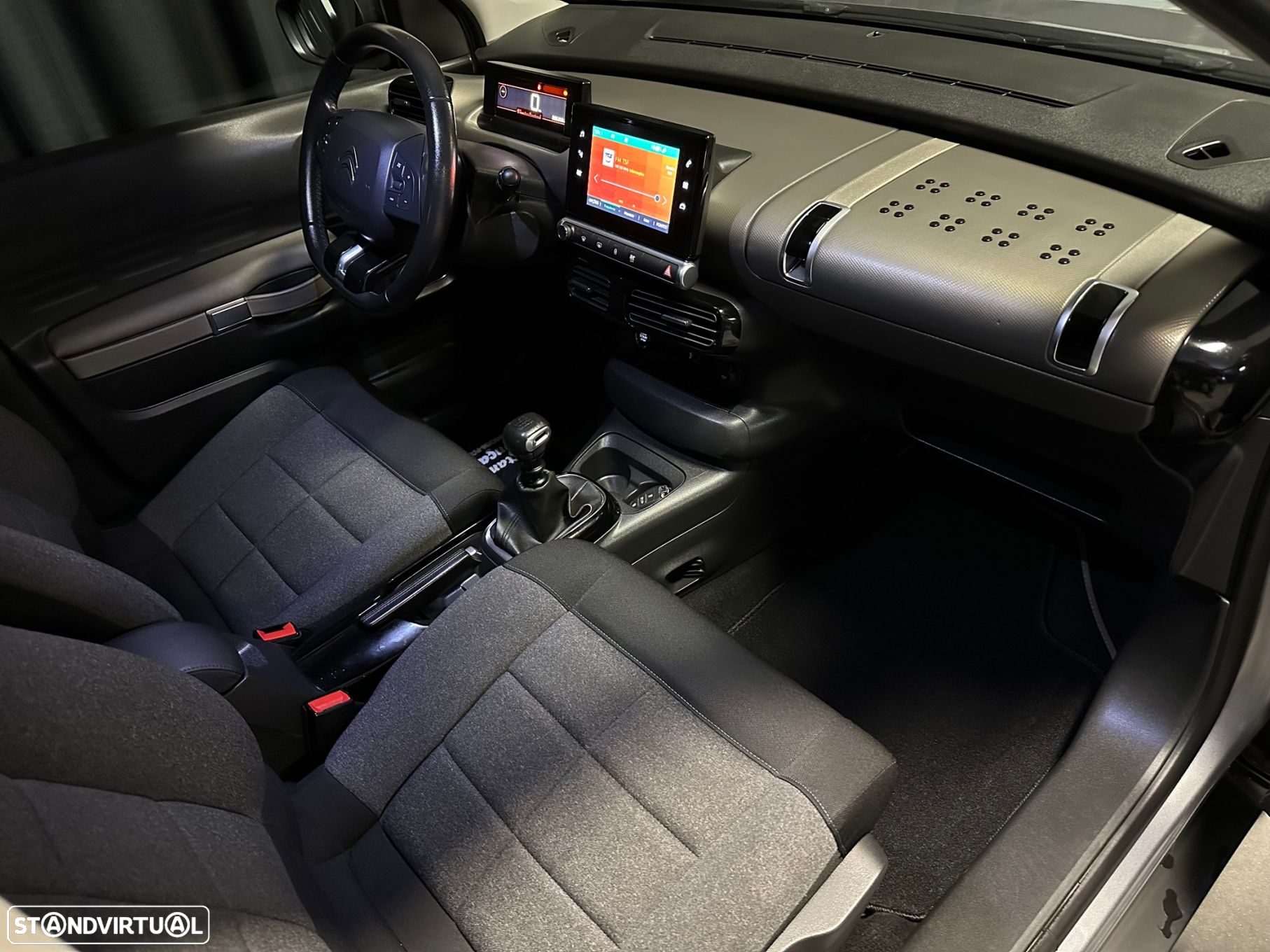 Citroën C4 Cactus 1.2 PureTech Shine - 16