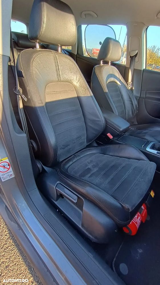 Volkswagen Passat - 10
