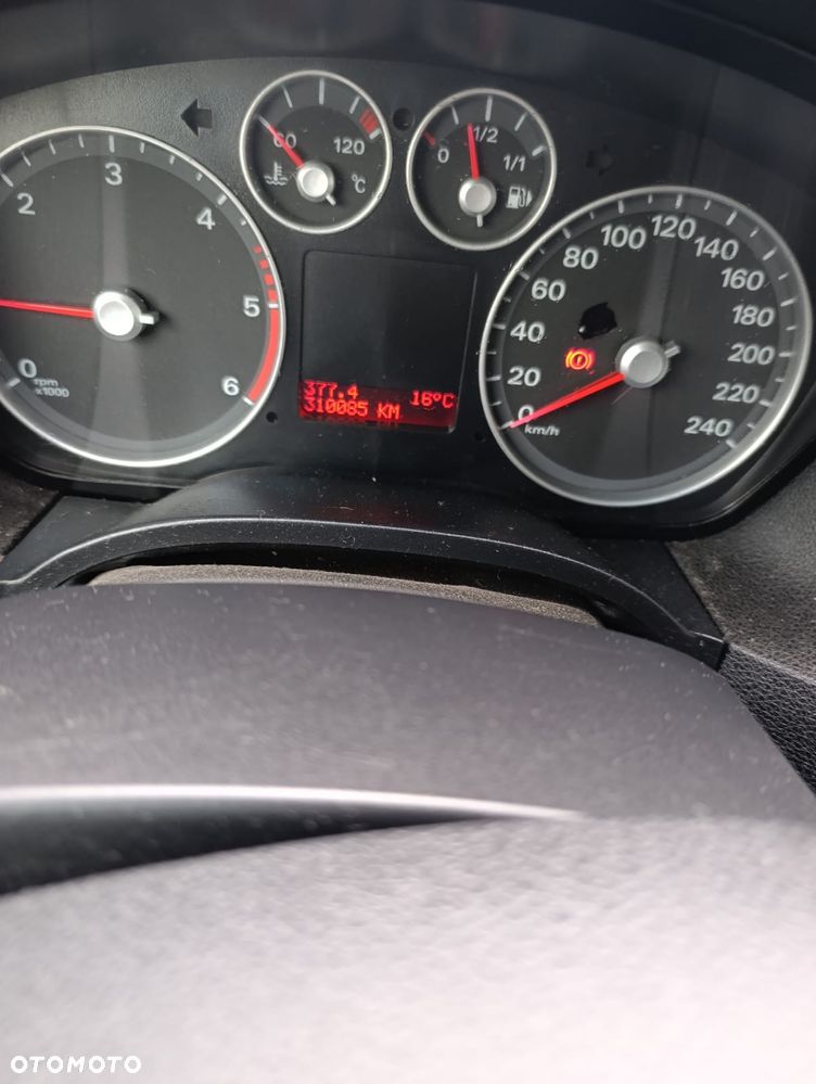 Ford Focus 1.8 TDCi Ambiente - 7